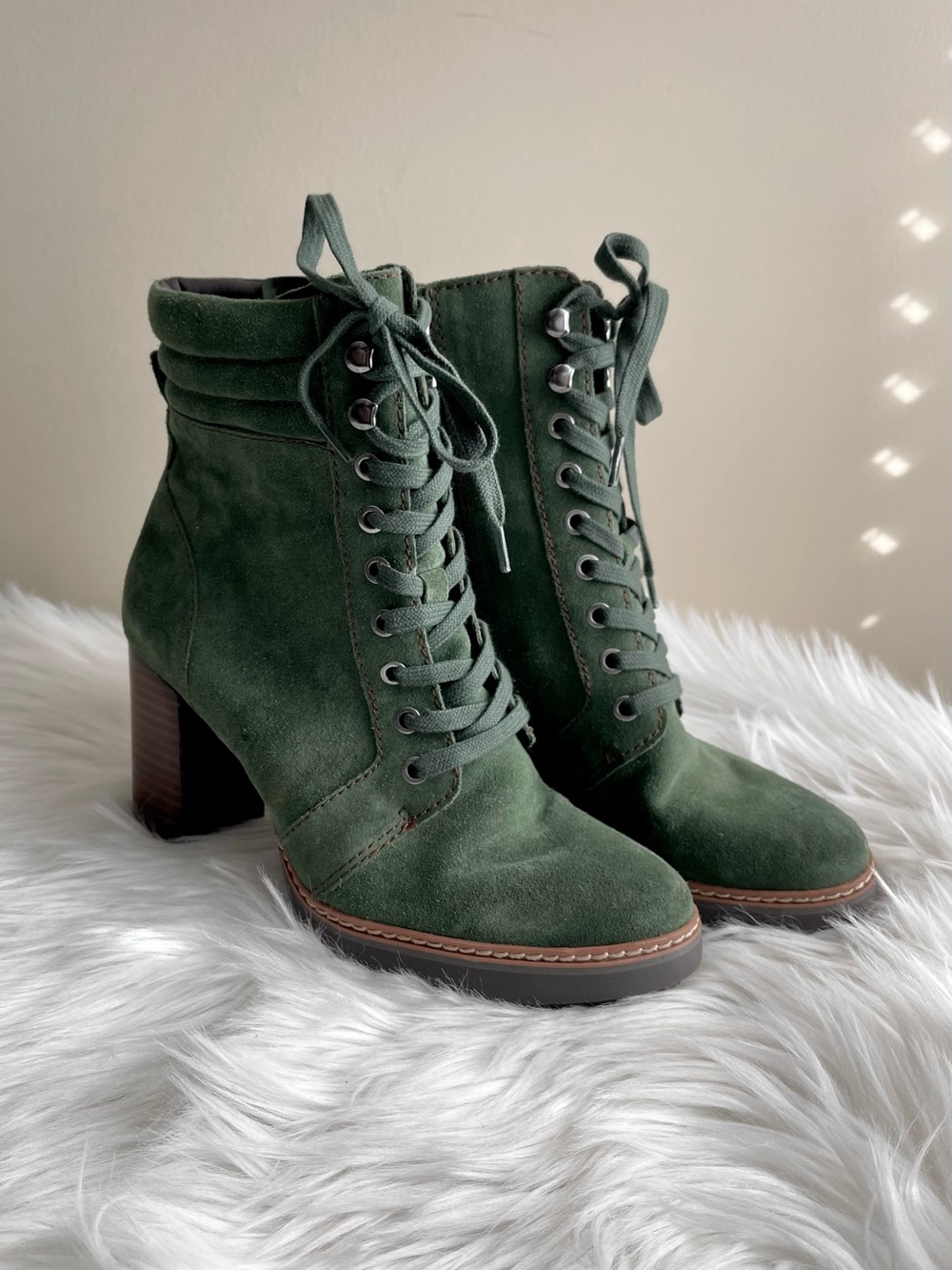Naturalizer Dark Green Leather Suede Lace-Up Ankle Boots Dark Academia Earthy